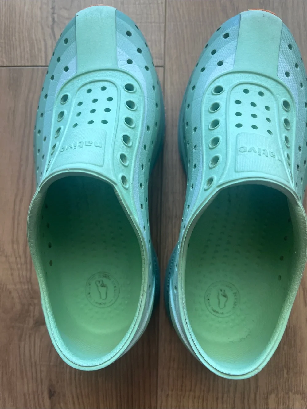 Native Kids Water Shoes in Mint Green
